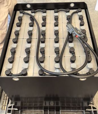 Аккумуляторная тяговая свинцово-кислотная батарея FLT 48V 840Ah с глубоким циклом разряда